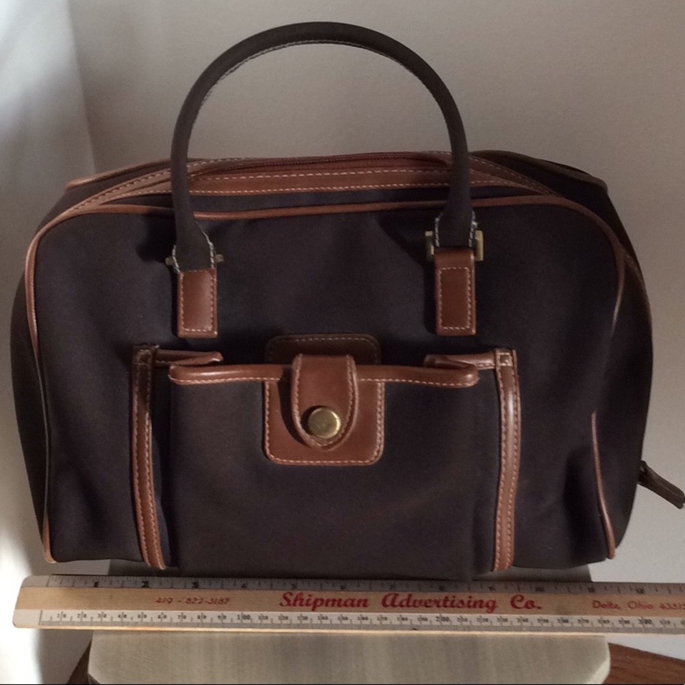 Dockers, brown and beige purse.